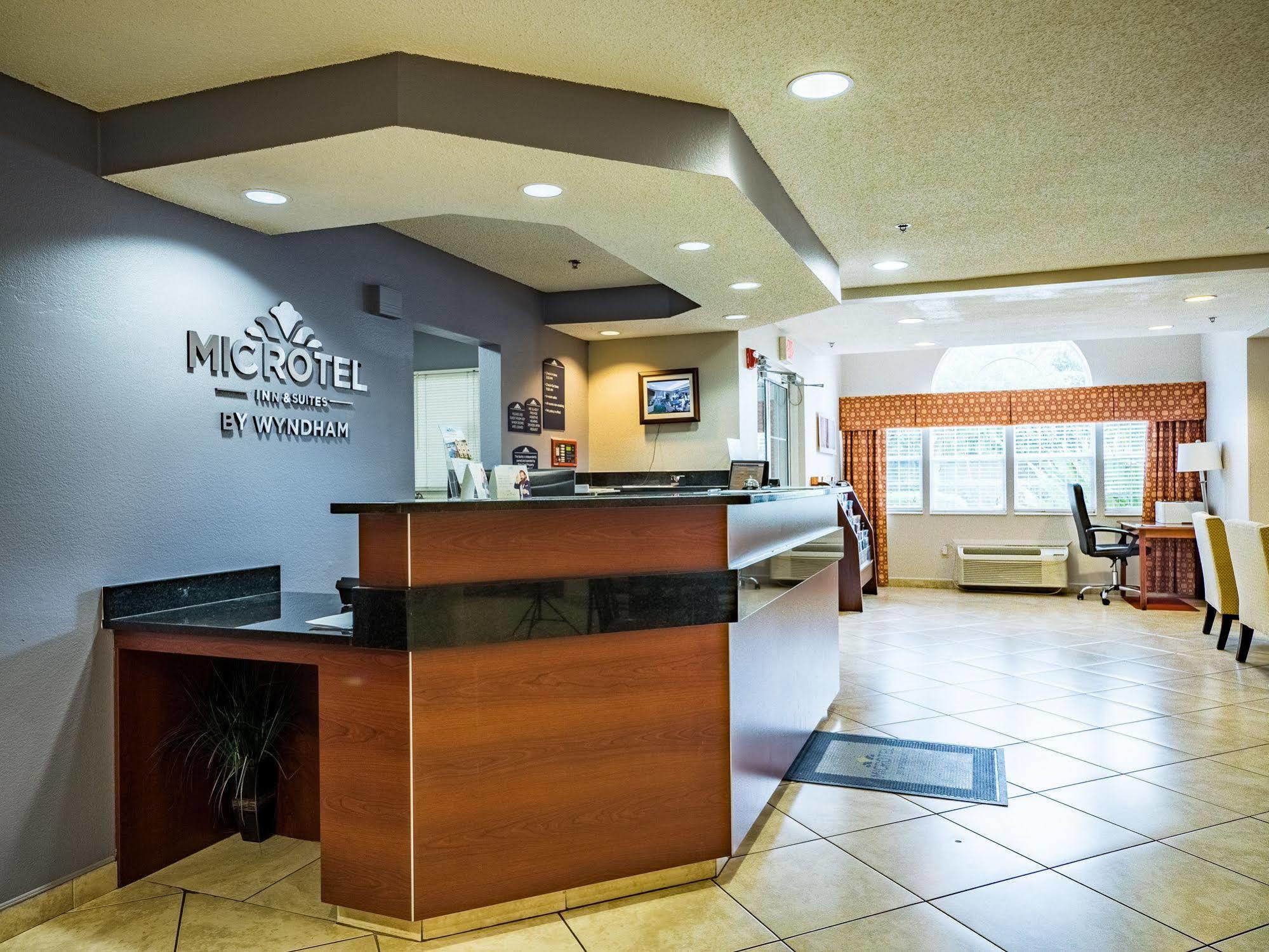 Microtel Inn & Suites By Wyndham Palm Coast I-95 Exterior foto